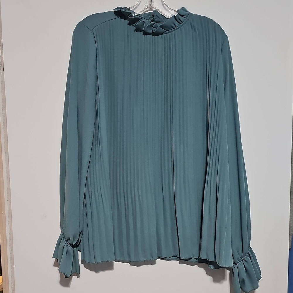 SHEIN Olive Pleated Blouse with Ruffle Accents Long Sleeve Lined Sz Large Fall